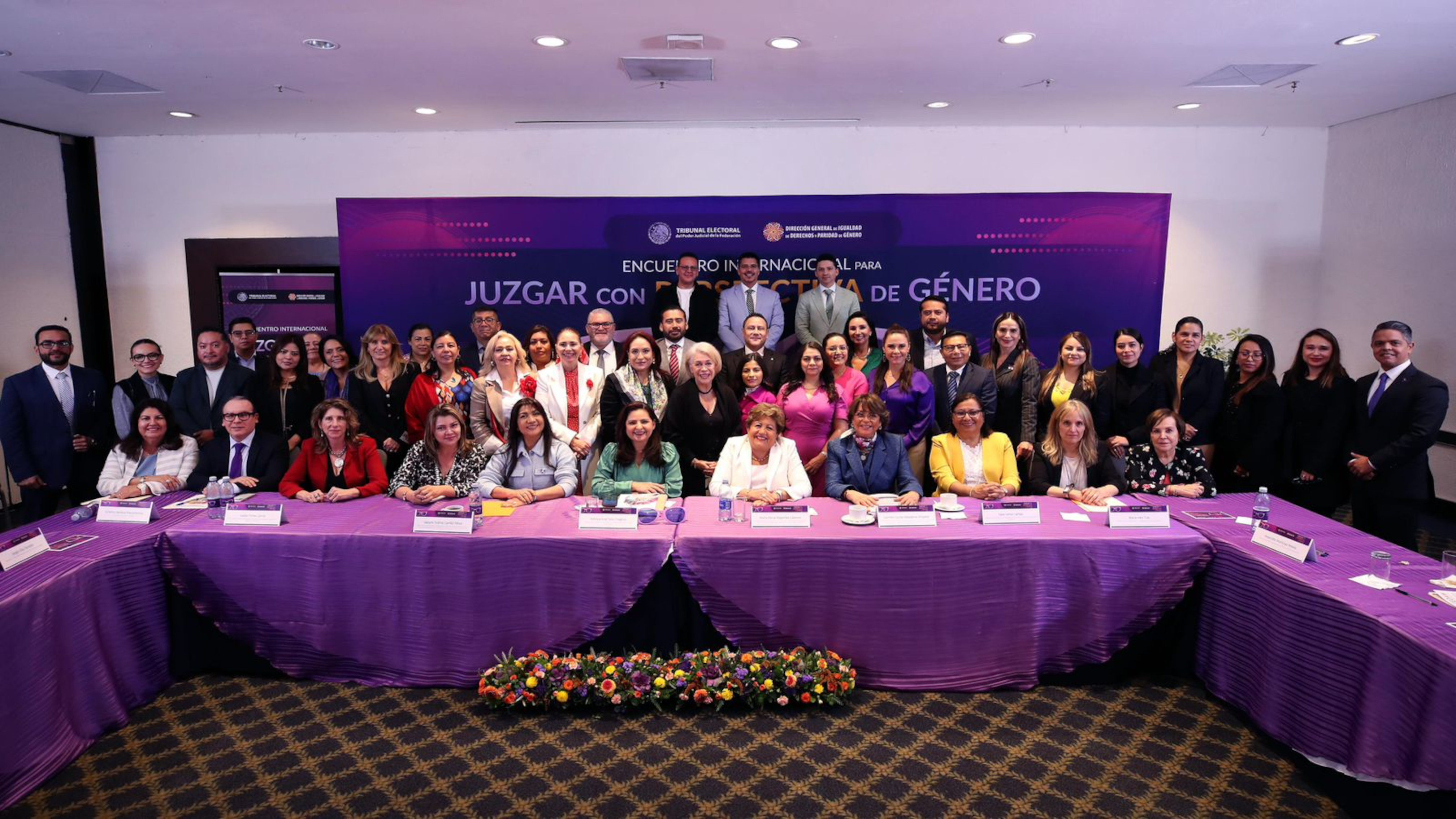 El Magistrado Presidente, Dr. Vladimir Gómez Anduro, asistió a la inauguración del “Encuentro Internacional: Juzgar con Perspectiva de Género” del TEPJF.