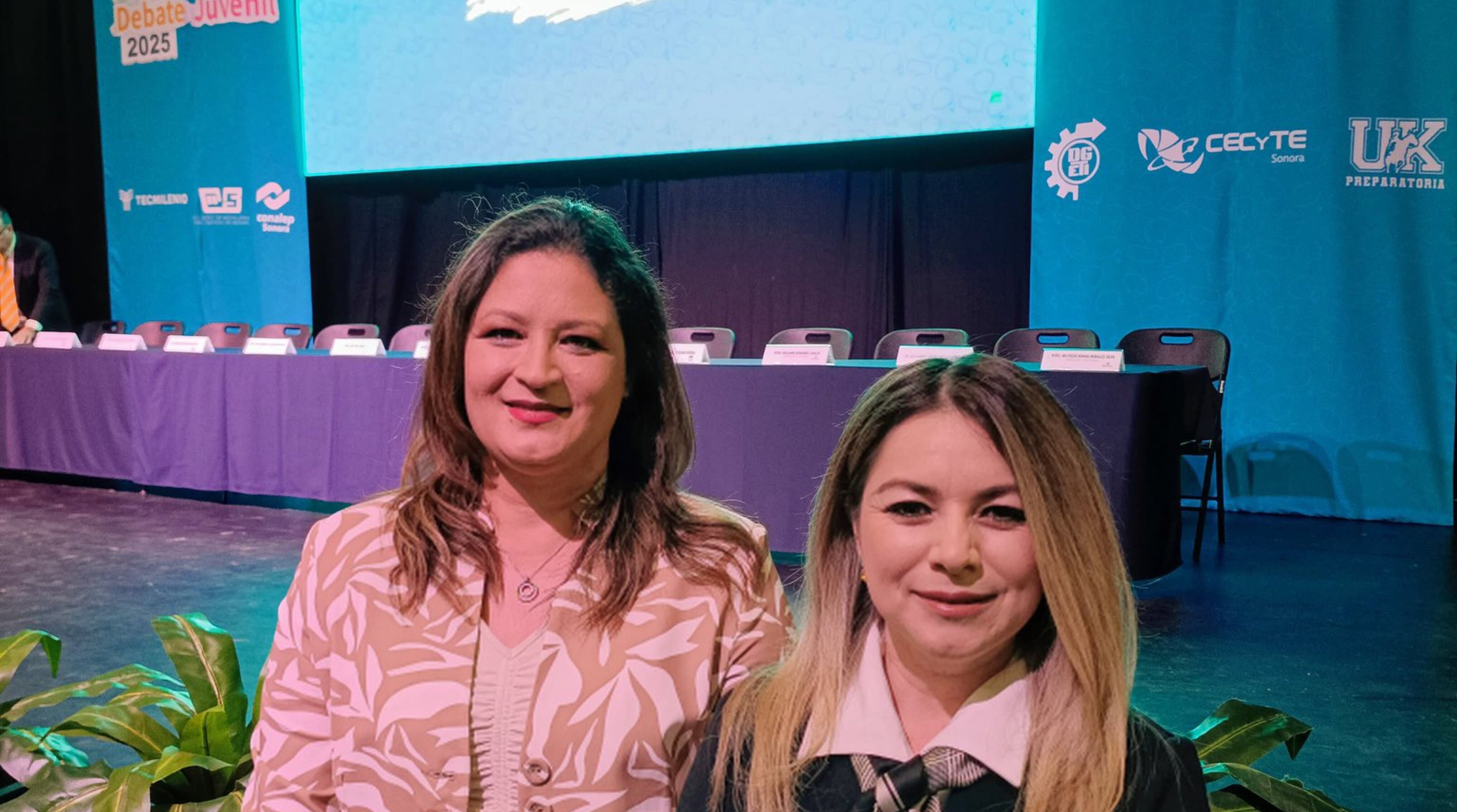 Las Magistradas Alejandra Velarde Félix y Ana Maribel Salcido Jashimoto asistieron a la Gran Final del Debate Juvenil Sonora 2025, organizado por el IEE Sonora
